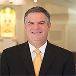 Kent Stewart : Manager/Funeral Director