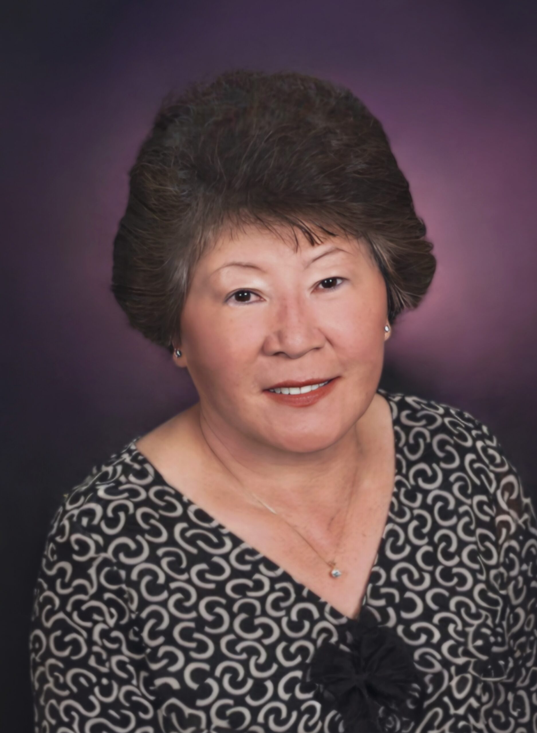 sume holcombe